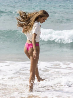 Roxy Yang World Oversized T-Shirt 11 Roxy Yang World Oversized T-Shirt -Helena Shop arjzt07558 roxyl wbk0 bck1